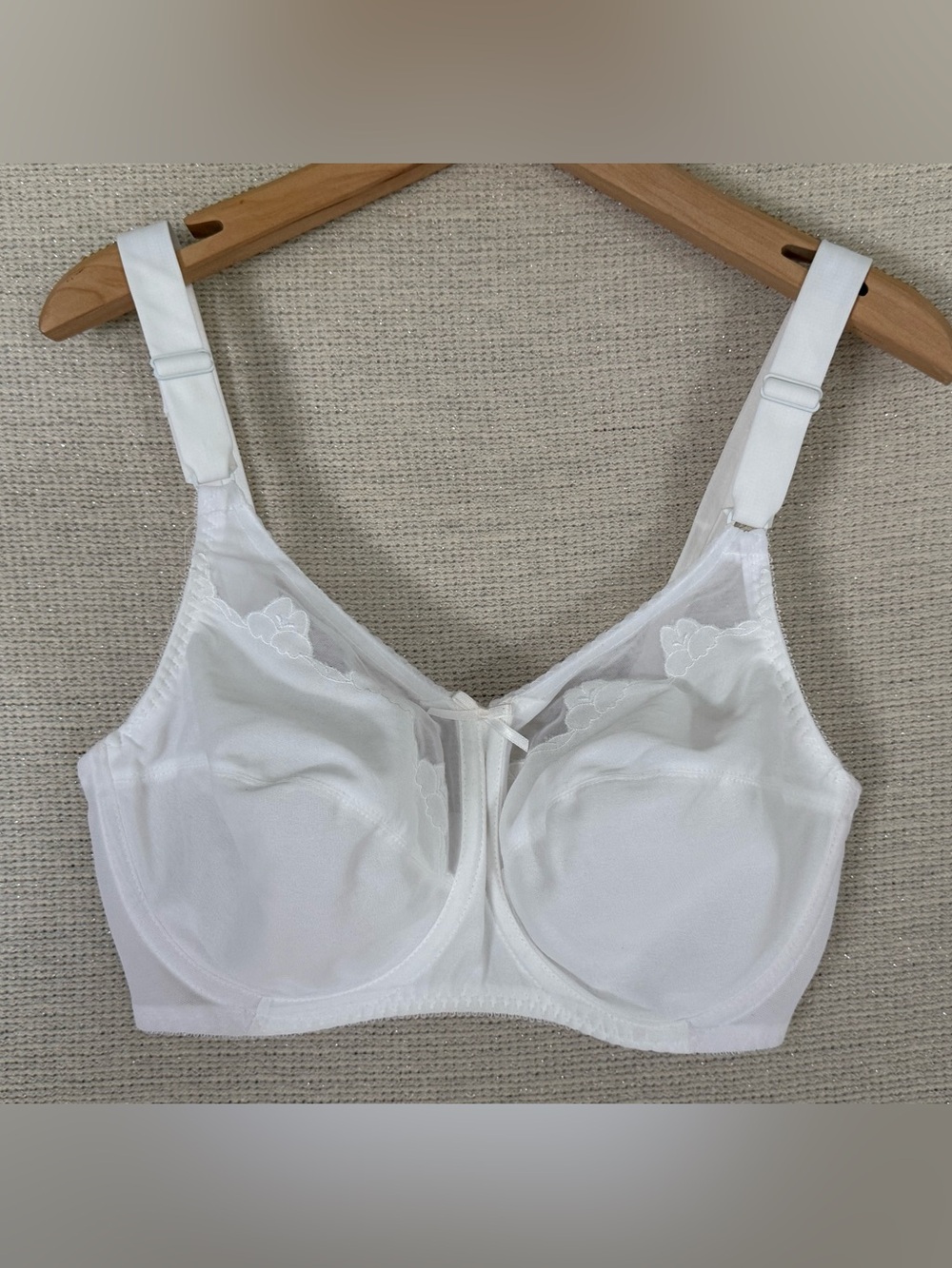 Bali Flower Underwire Bra White 32DDD